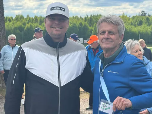 ½ potten vanns av Christer Hallberg och fick priset av tävlingsledare Bengt Lindquist